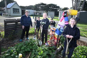 Green thumbs ready
