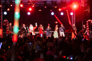 Hume decks the halls