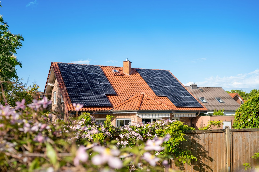 Going Green: How to Secure a Complete Solar Solution for Your Home