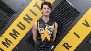 Elliott joins Werribee